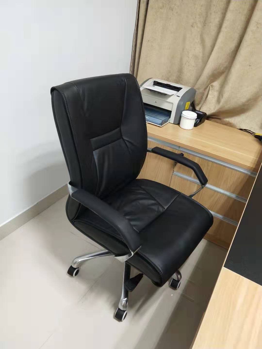 新款***办公班台老板桌