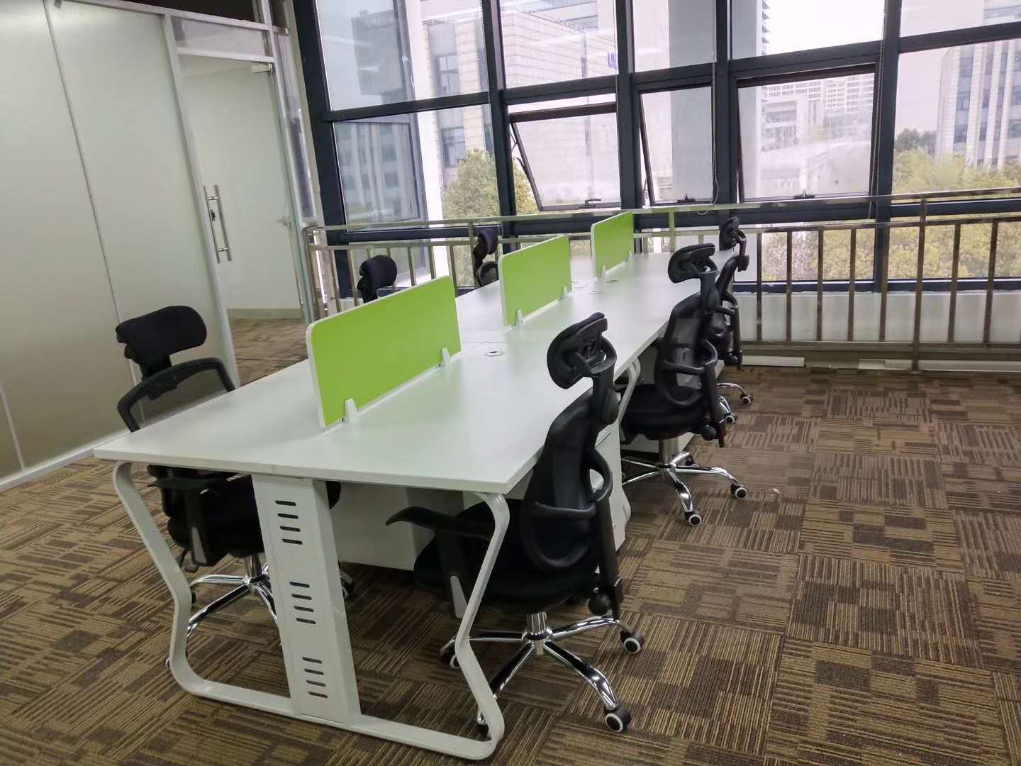 蝴蝶脚职员办公家具