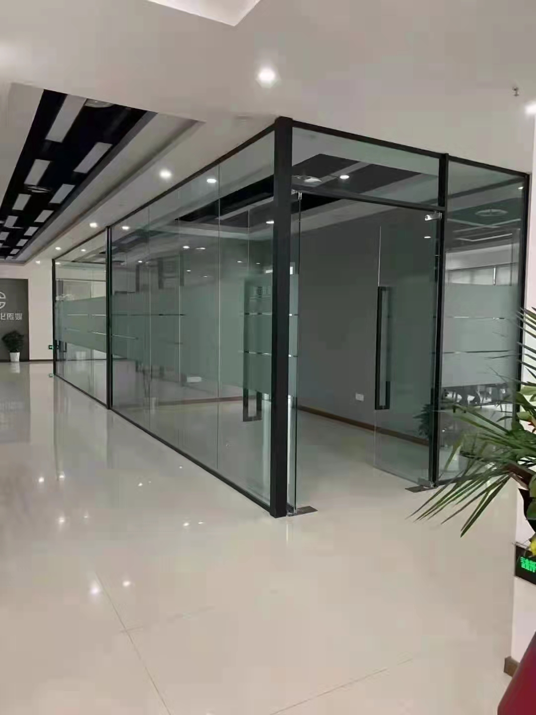 玻璃隔断墙 办公室玻璃墙